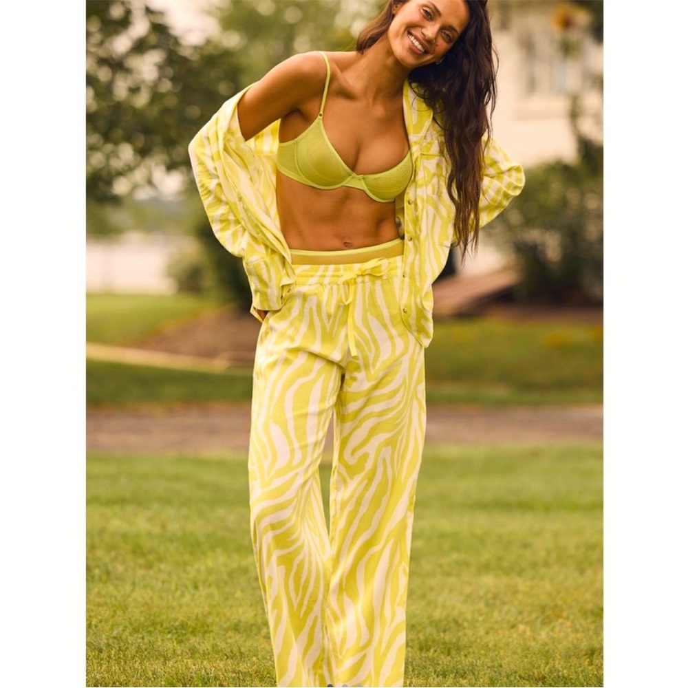 ANTHROPOLOGIE PAJAMA BOTTOMS SIZE XS NWT